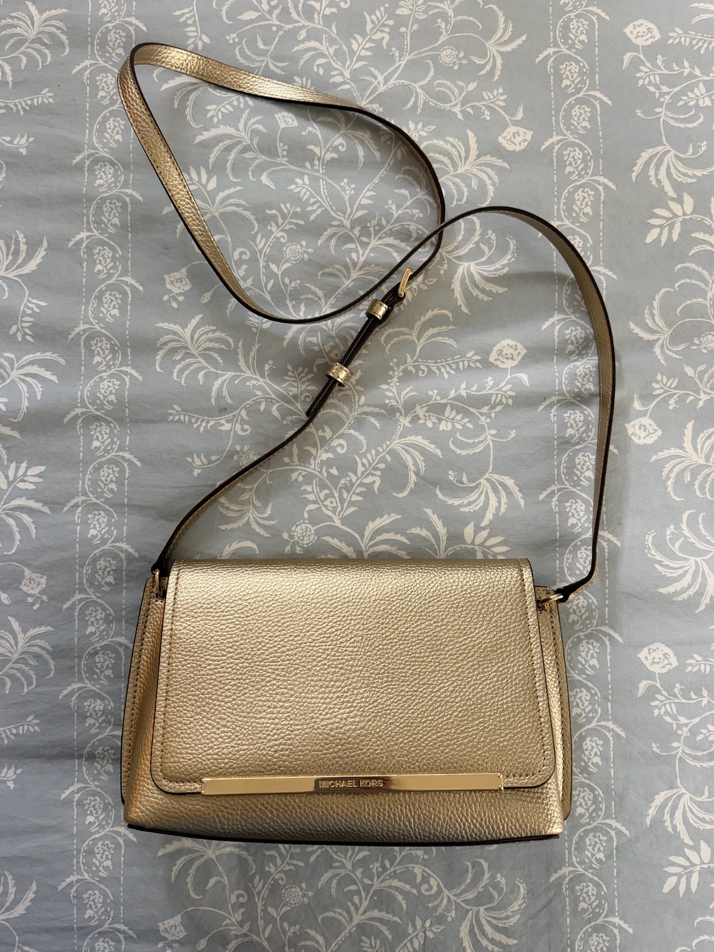 MICHAEL KORS Evelyn Metallic Gold Leather Crossbody Bag - Women's Shoulder Purse